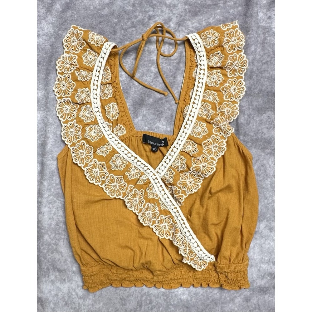 Broadway 38 Mustard Yellow Eyelet Lace Boho Crop Top Small Smocked Waist Cotton‎